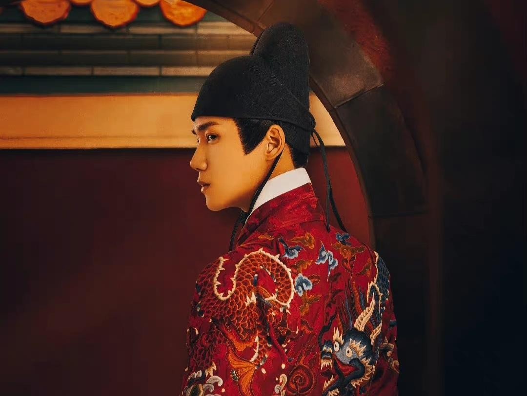 穿飞鱼服我只服这11位男星！穿上后个个化身为万人迷，霸气侧漏