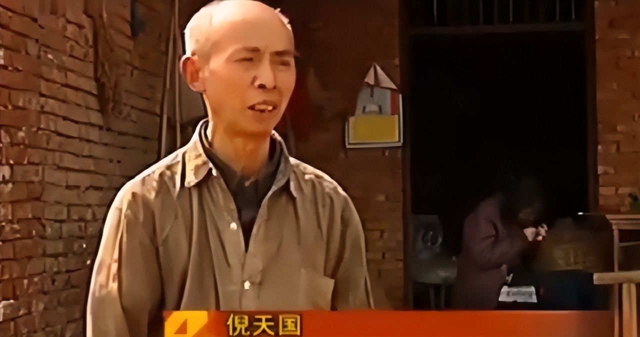 1995年四川17岁女大学生被卖进大山，55岁老汉让她住了17年猪圈