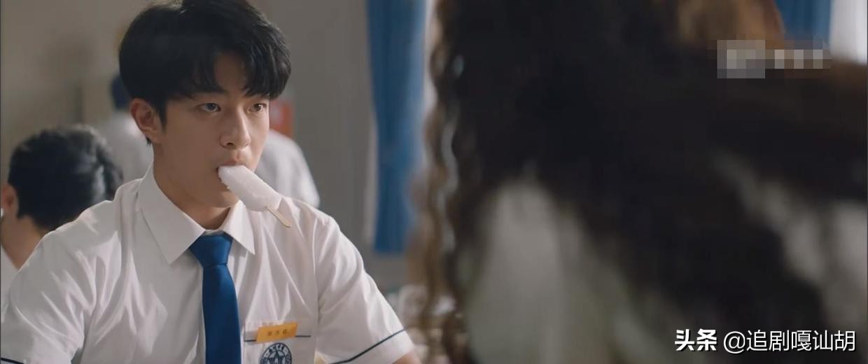 《一闪一闪亮星星》林北星开启“循环”，重回高三拯救男主张万森