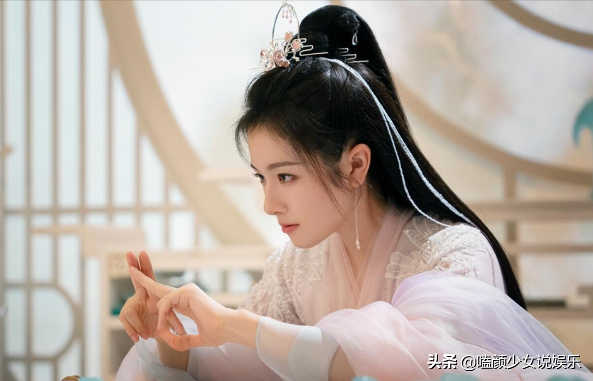 8位出道即巅峰的明星：一部剧爆红却没后续，有的一夜秒变素人