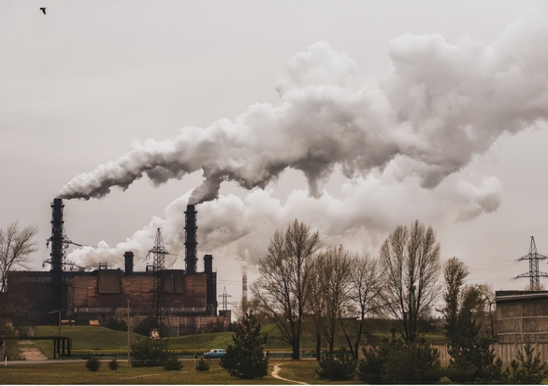 别把喉癌当成咽炎，若颈部有3种表现建议引起重视，别后知后觉