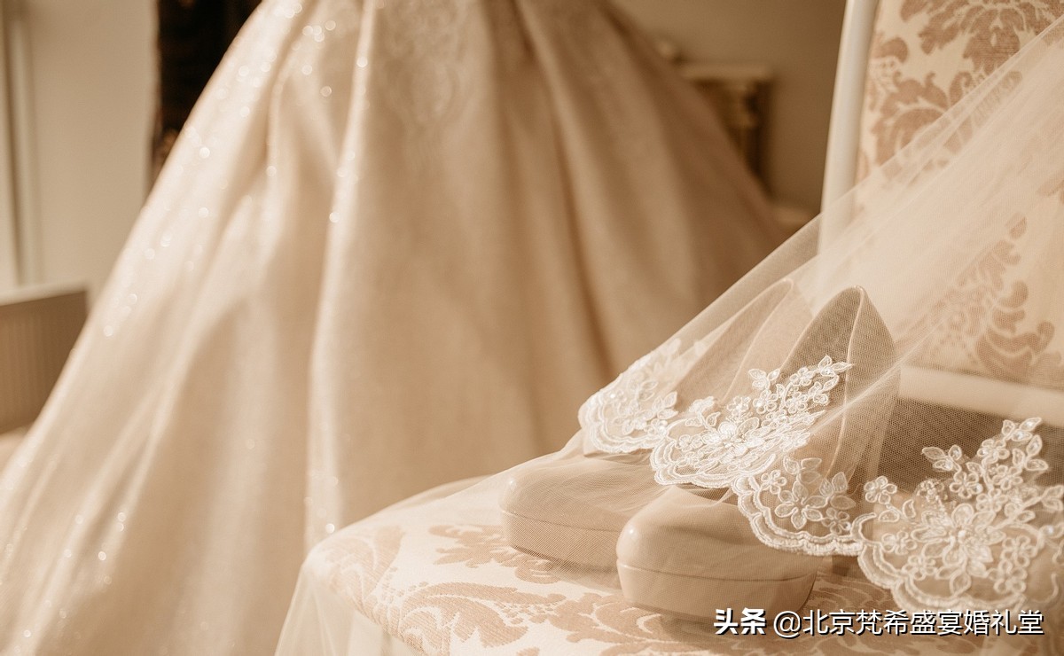 婚礼上好玩的小游戏推荐，新郎新娘互动游戏！接亲游戏、闯门游戏