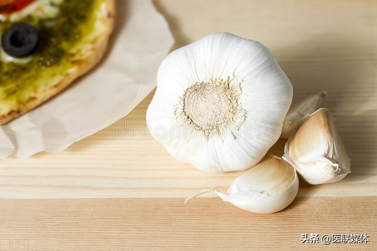 明明有口臭，自己却闻不到？4个妙招，帮您恢复清新口气