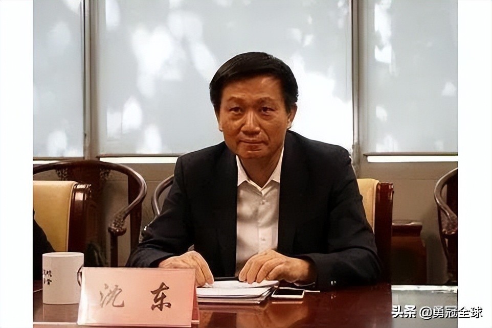 5月25日，纪委网站通报15名干部涉嫌违纪违法被查处，看看是谁？