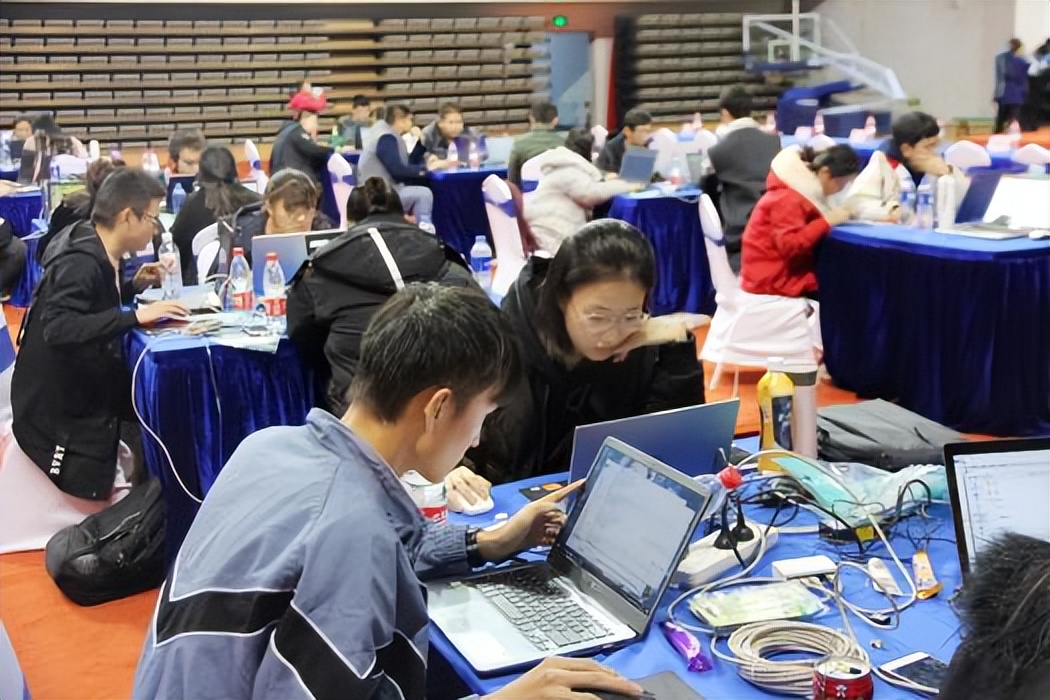 “服务IT精英，服务智慧北京”——北京联合大学智慧城市学院实录