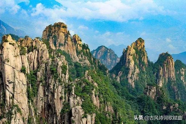 100首描写华夏名山的古诗词，每一首写尽了祖国的大好河山