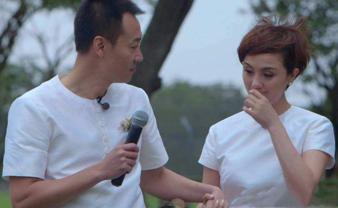 49岁的辛柏青，与妻子相濡以沫29年无绯闻，配得上德艺双馨的称号