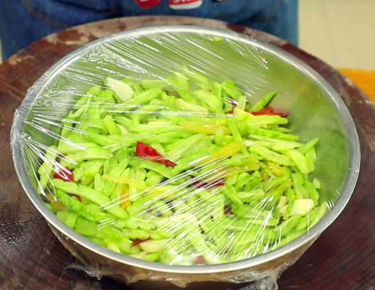建议中老年人：上班犯困，多吃这五种食物，让你健康身体棒