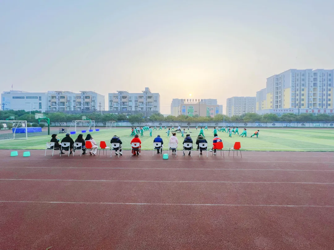 双流区双华小学举行新入职教师“亮相课”活动