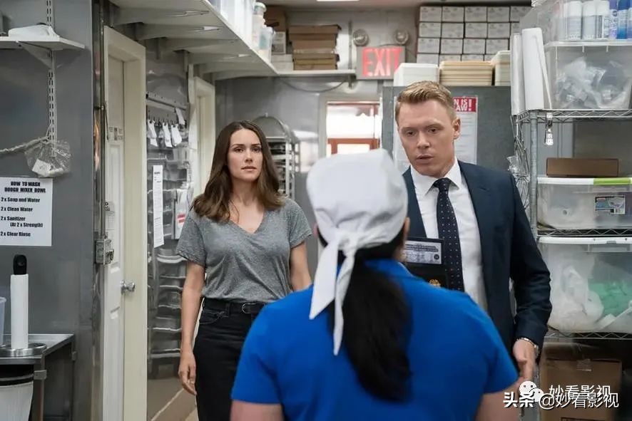 神秘的父女继续攒粉——《罪恶的黑名单第六季》