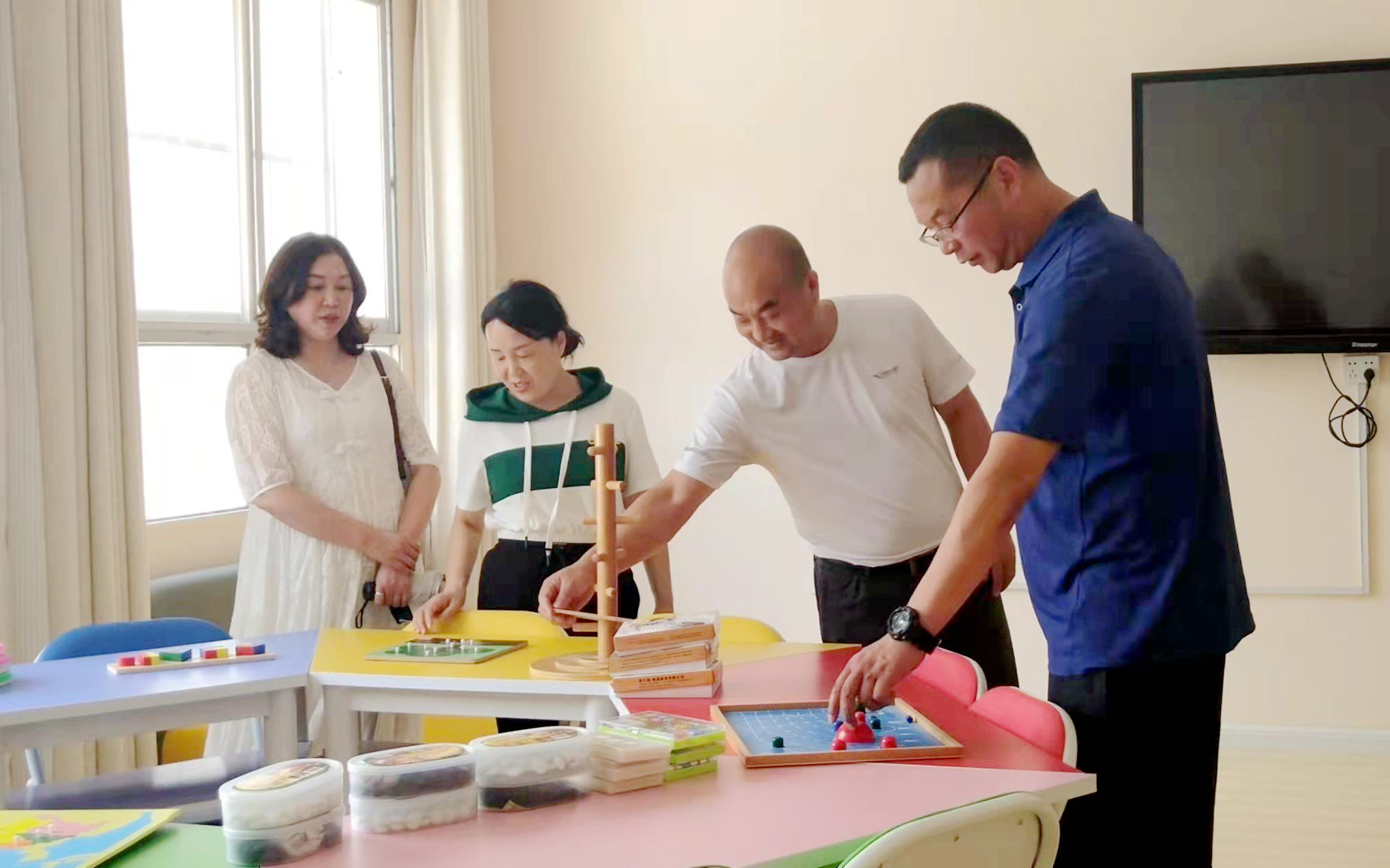 漢陰縣初級中學(xué):校際交流搭建學(xué)校發(fā)展快車道(圖5) 漢陰縣初級中學(xué):校際交流搭建學(xué)校發(fā)展快車道(圖5)