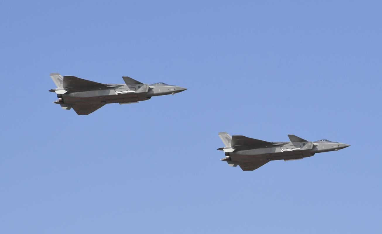 ������ȣ���˫��ĸս��Ⱥ��ϰ�Ų�ס�й������ֻ������ȡ����