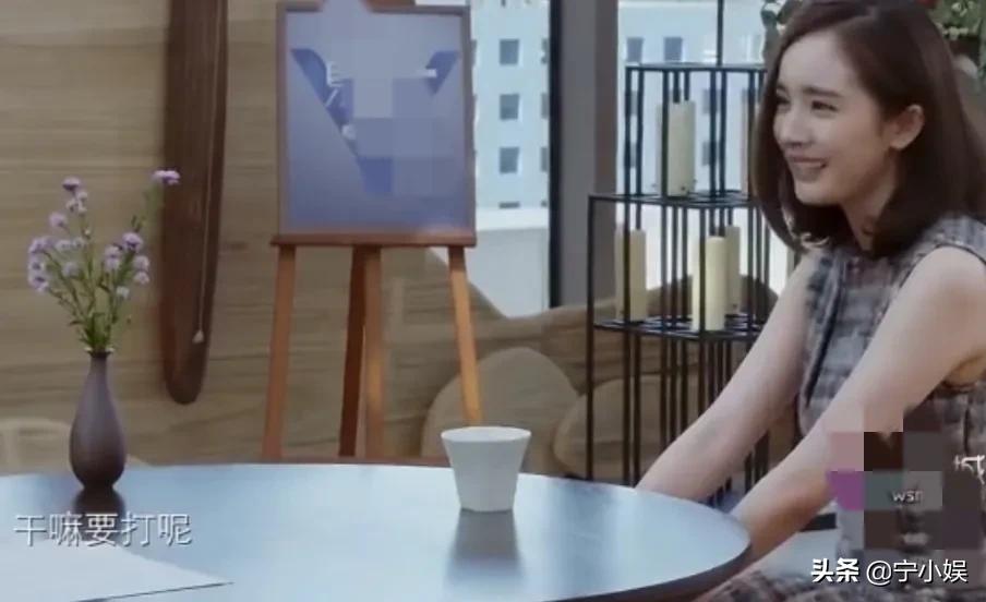 喝油漆、挨耳光、被剪发，明星走红前受欺负：足够强大才有话语权