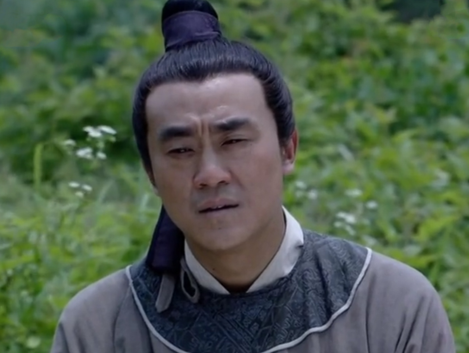 一个是他的岳父薛庭松.