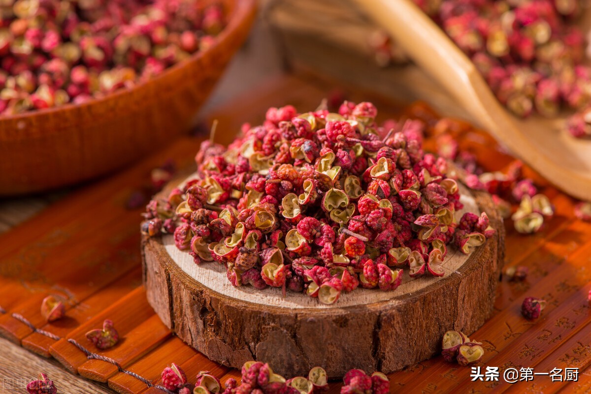 肉馅怎样调才好吃？记住“万能”口诀，鲜嫩入味，包子饺子都能用