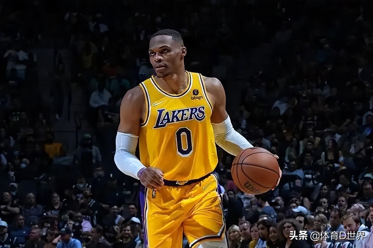 nba有哪些球队老大(NBA现役球员历史地位排名：利拉德、乔治垫底，魔兽、浓眉哥上榜)