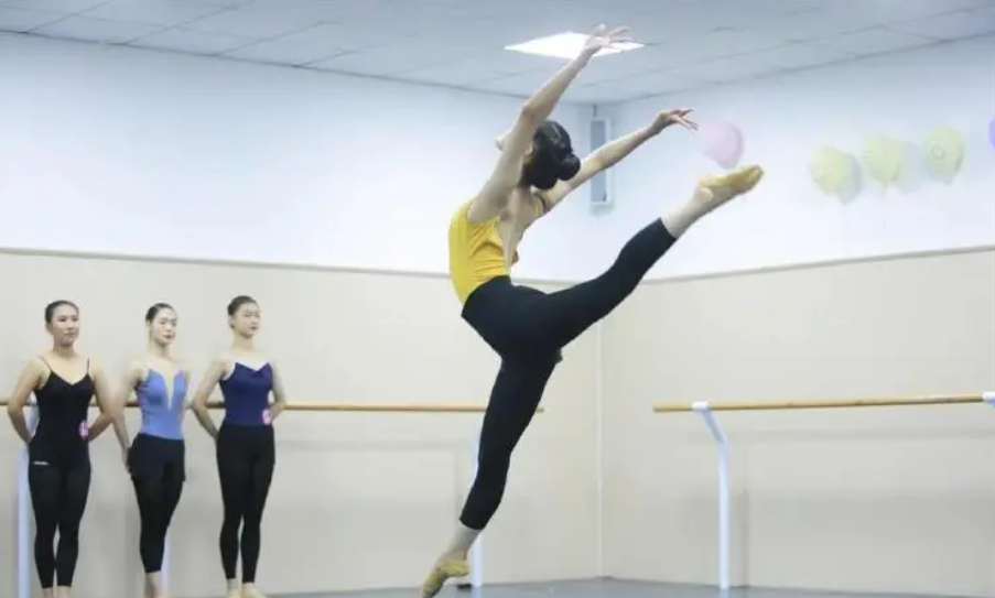 浙大考试允许考生带小抄，但是必须是手写才行，学生：套路太深