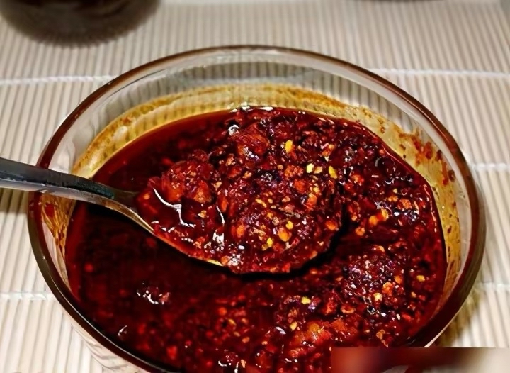 75岁的陶华碧：两个儿子，一个建烂尾楼，一个砸了“老干妈”招牌