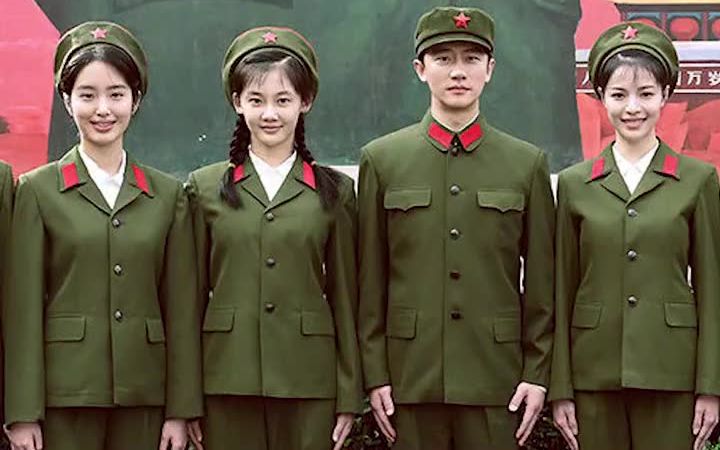 《芳华》过去六年了,冯小刚亲选的"三美",如今差距这么大?