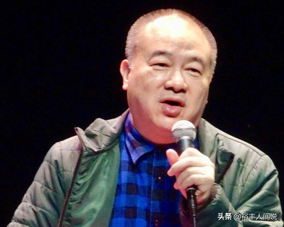 知名导演高志森批英国地铁落后，车厢内只有两人戴口罩，还没网络