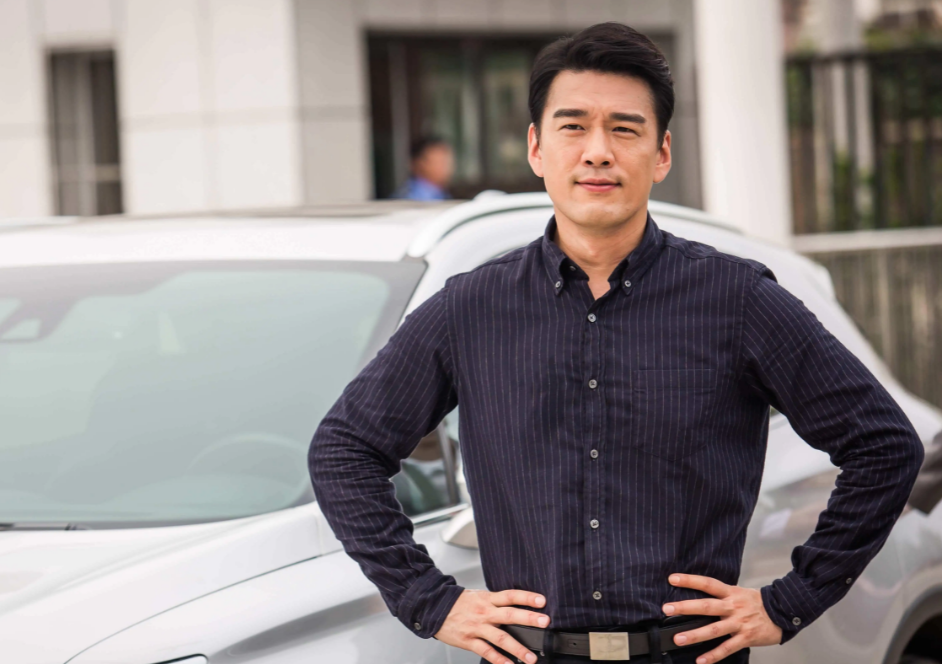 秦岚《关于唐医生的一切》今晚首播，阵容雄厚，4位配角可期待