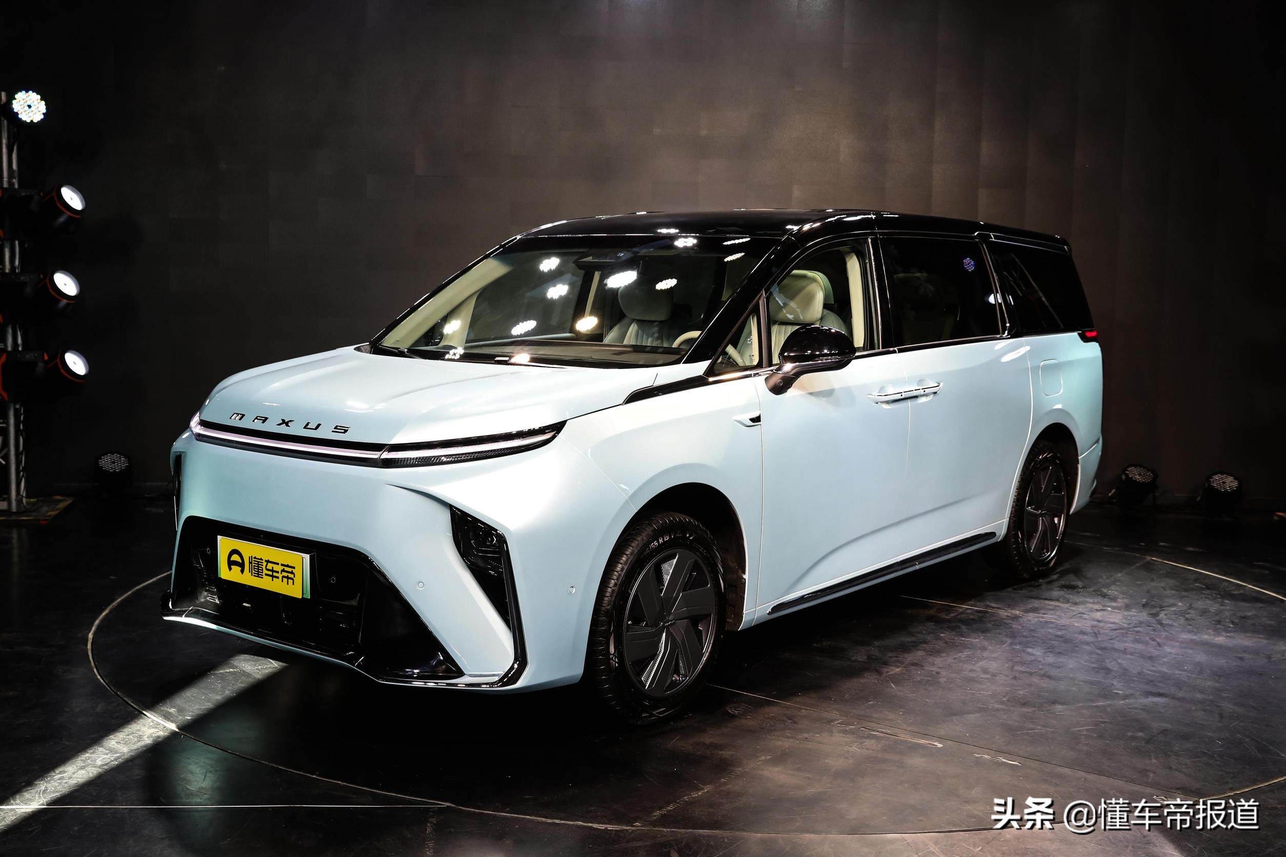 新车｜外观微调，续航能力超550公里，荣威iMAX8纯电动版官图发布