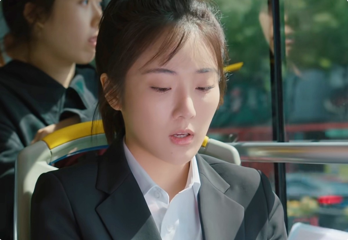 娱乐圈是个圈，《幸福到万家》最“丑”的配角，朋友圈却全是大咖