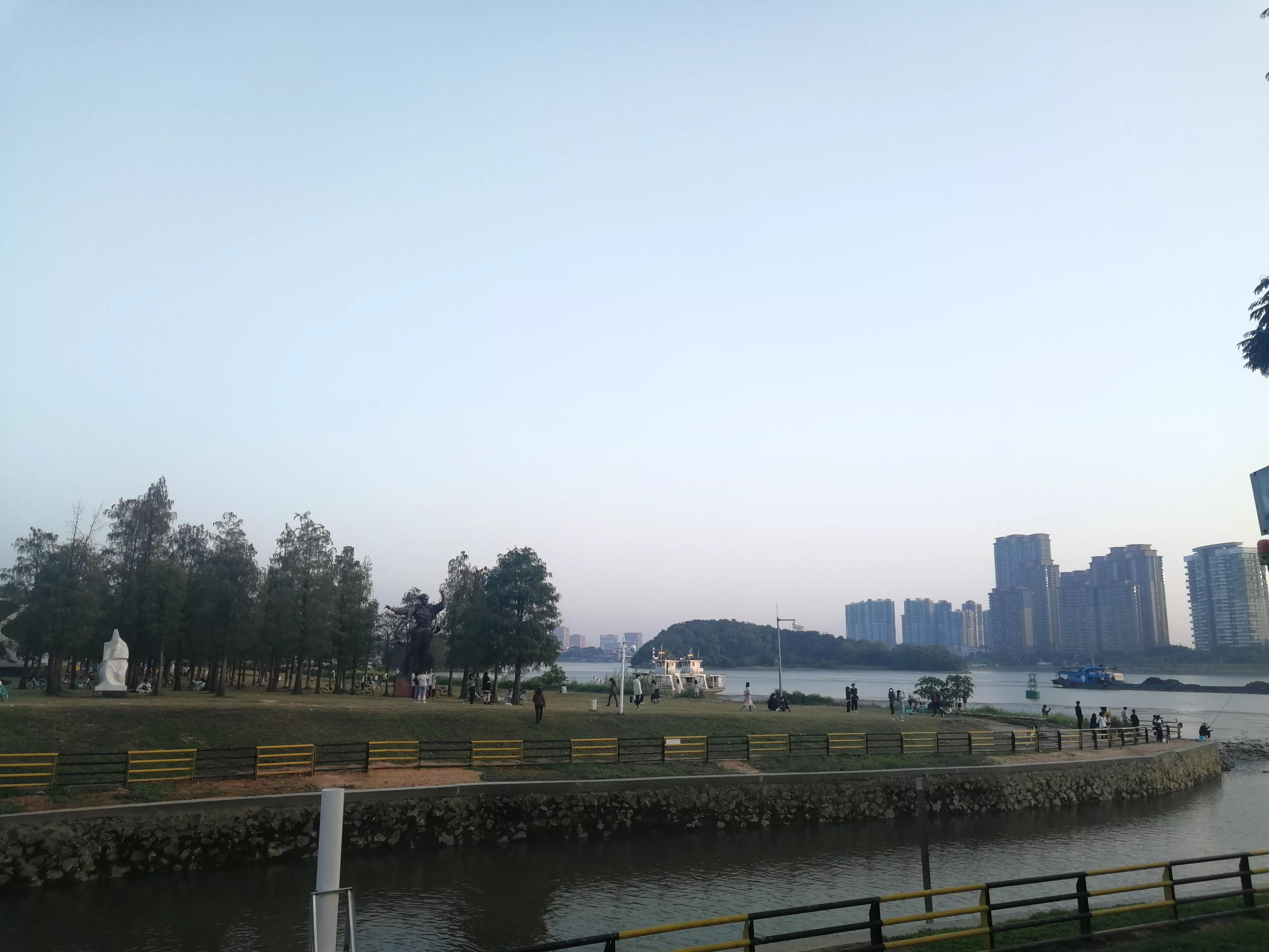 地铁4号线广州大学城一日游，带你体验不一样的大学城风景（A篇）