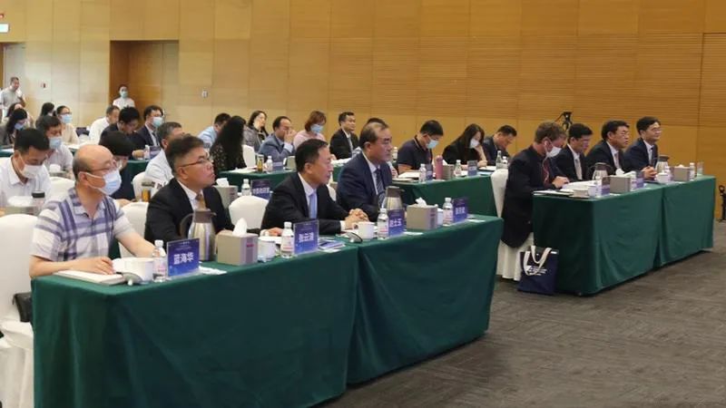中德仲裁法律圆桌会议在青岛召开