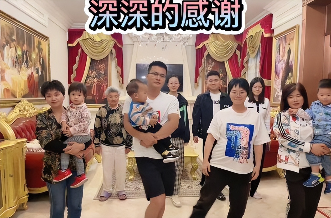 11位网红的收入，有人一分钟50万，有人年入30亿，19岁存款8位数