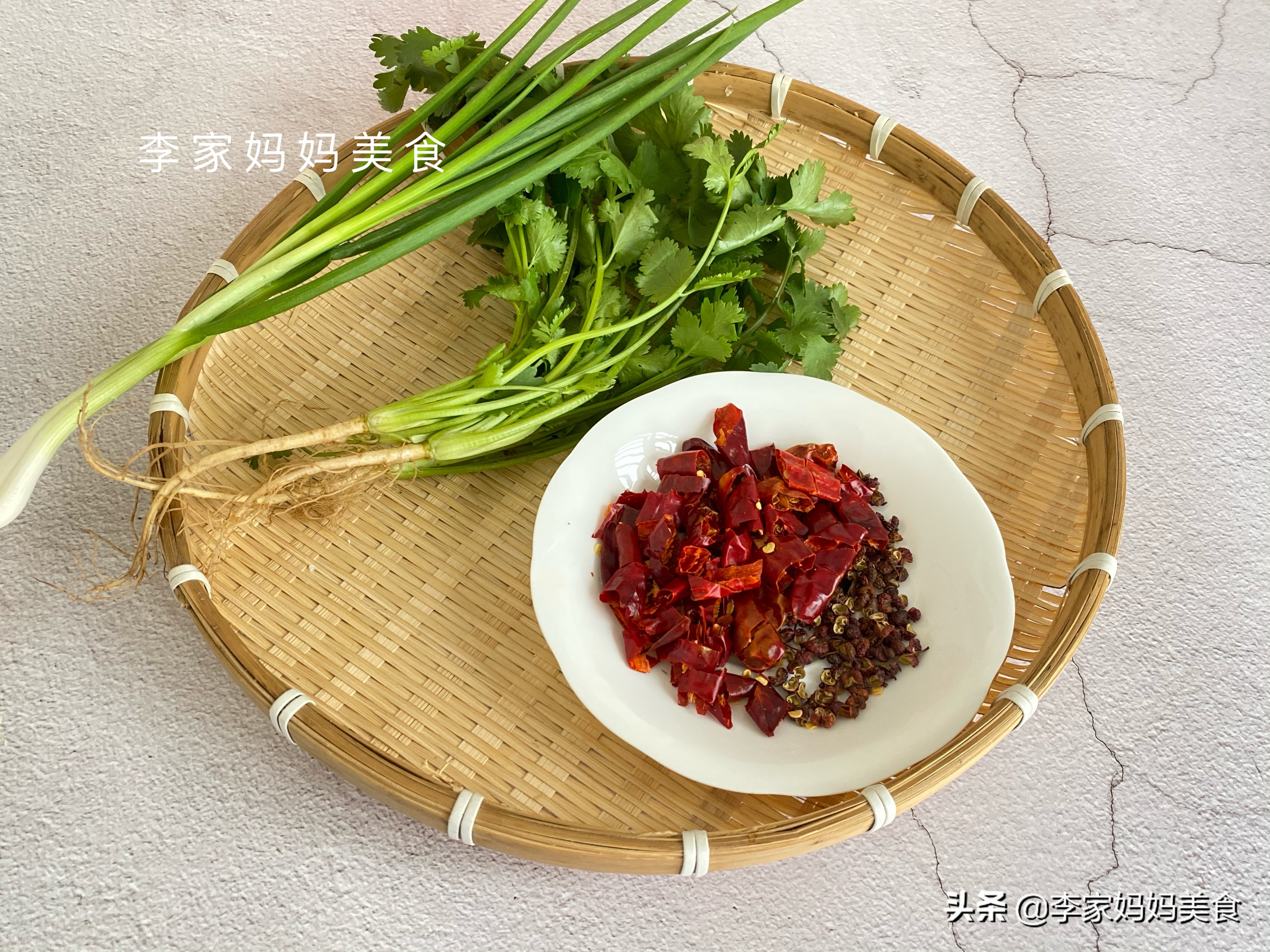 煮牛肉，别急着下锅，多做2步，肉嫩汤鲜无腥味，营养又解馋