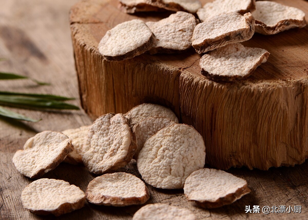 炖羊肉用料太多，难怪不好吃！只需2样料，羊肉鲜嫩，汤也美味
