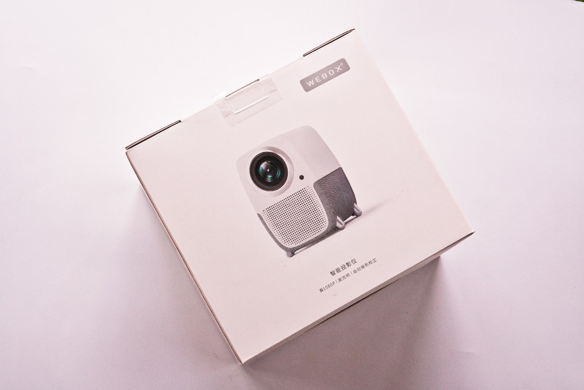 春节多亏有它：泰捷WEBOX T1系列投影仪上手实测