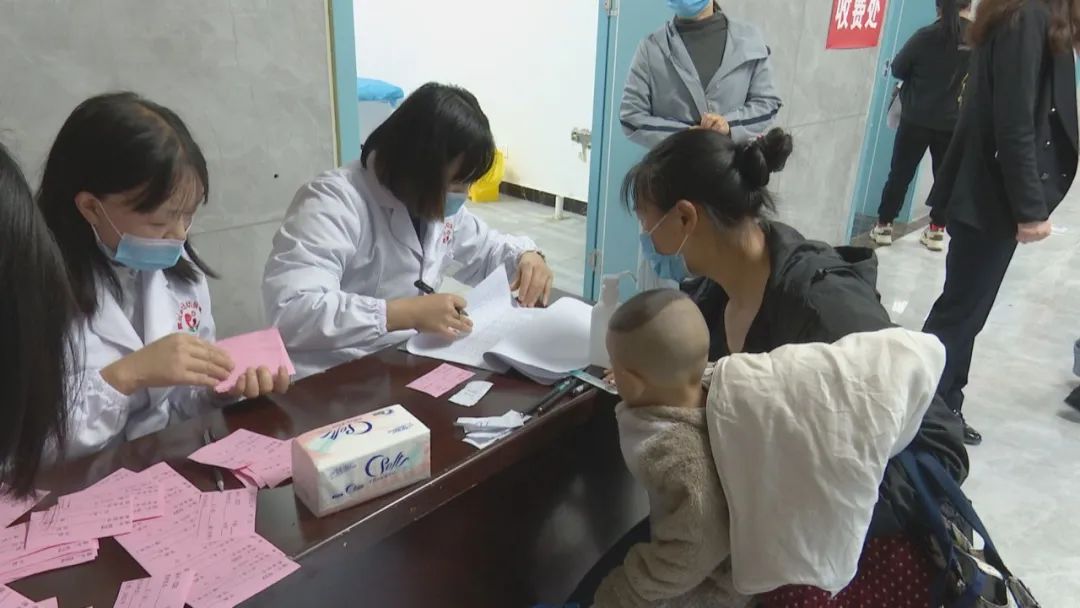 广州医科大学附属第一医院专家团队赴我县开展先天性心脏病免费筛查救治活动