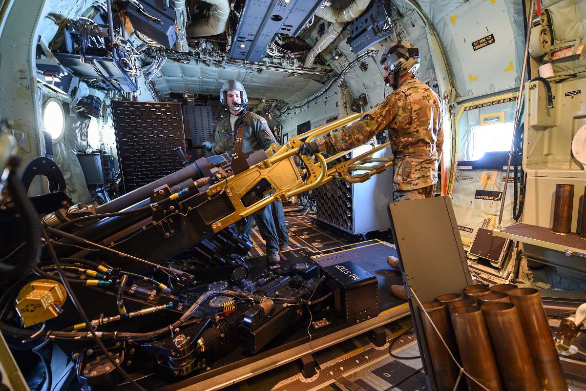 ��ͧ����Խս������������˹Ҳ�������ƣ�Ϊ���й�������װ����