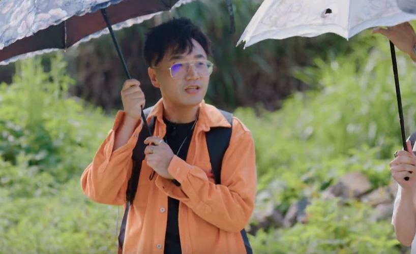 上线即热度3亿，0713的“放肆”，让《快乐再出发》满屏5星