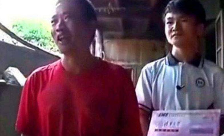 7年了，湖南男孩674分考清华，父亲每天挑200担沙，后来怎样了？