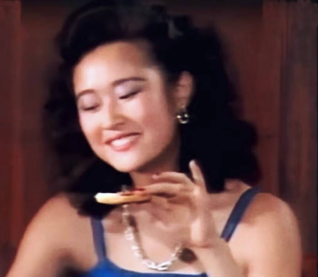 《围城》名声败坏的"坏女孩"鲍小姐,给女生们上了这清醒的3课