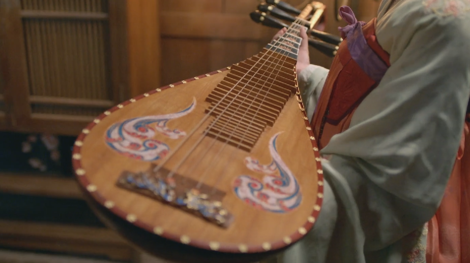 播3小时冲到热度第一，《花朝秋月夜》一出手，就成芒果台王炸剧