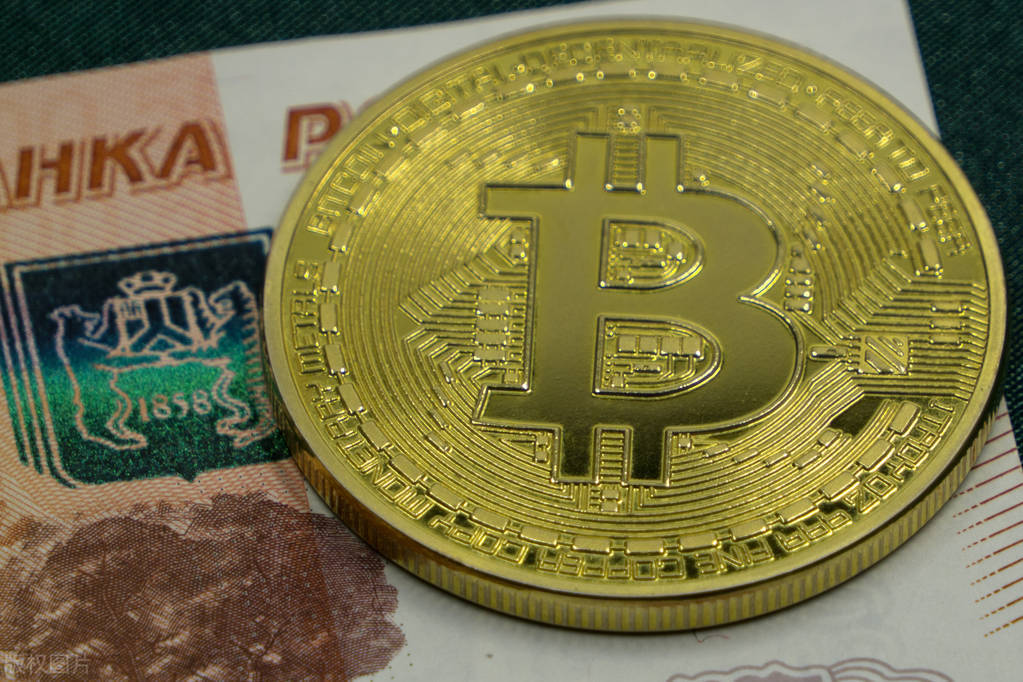 比特币不是法定货币，虚拟货币交易在中国属于非法金融，被打击