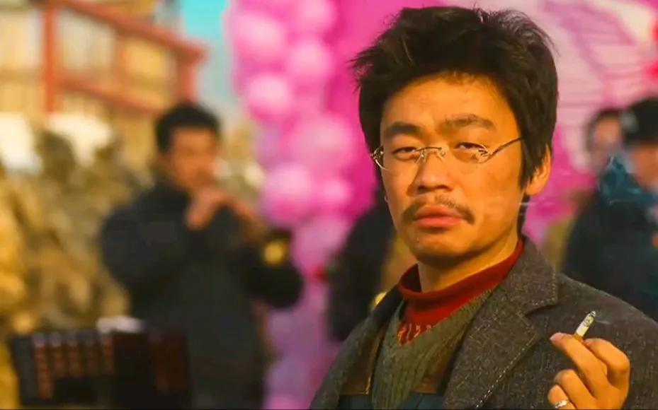 “王宝弱”与“树根”PK扮演“树先生”，是致敬经典还是故意扮丑