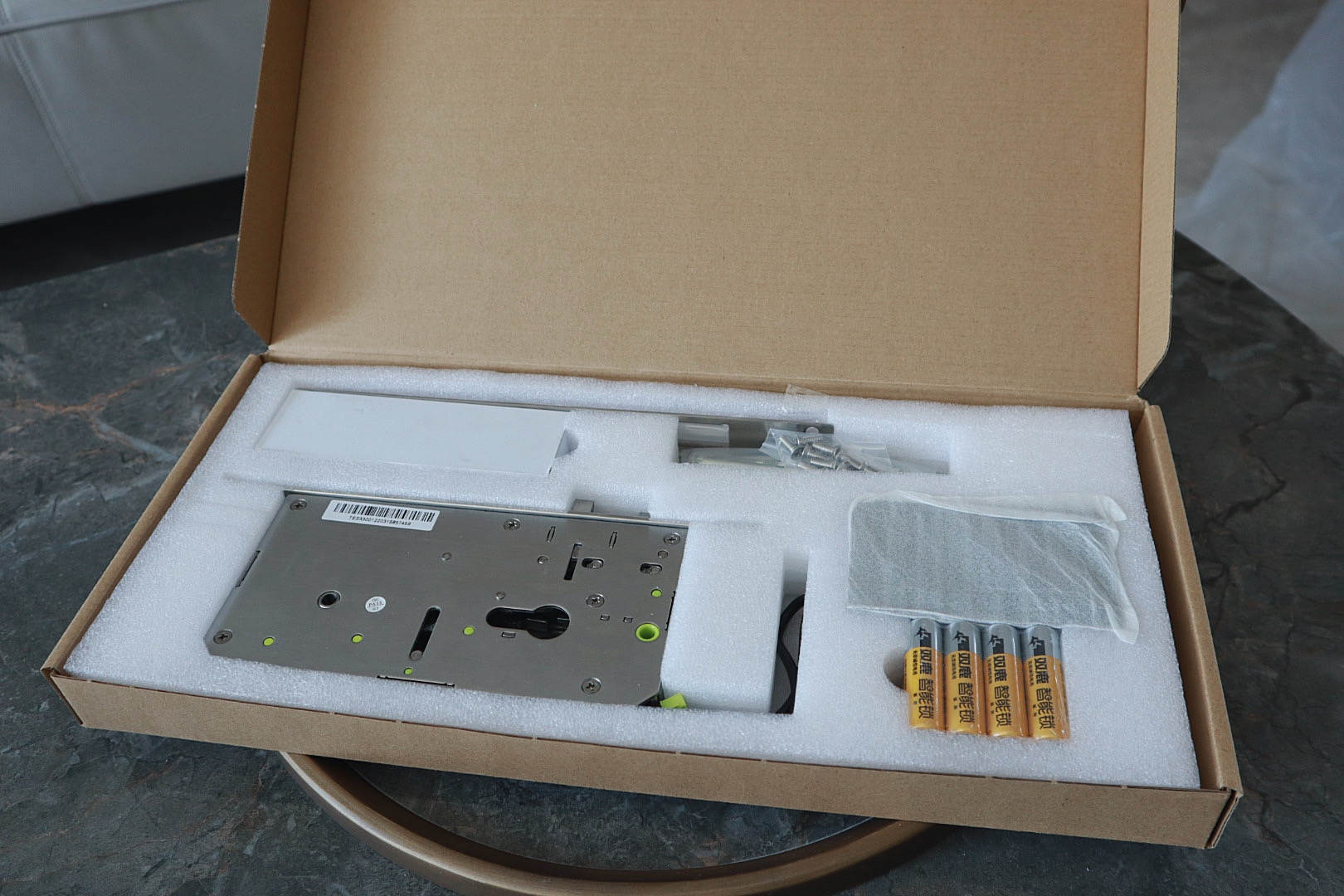 指纹锁被淘汰，指静脉秒开？鹿客S50M智能锁体验