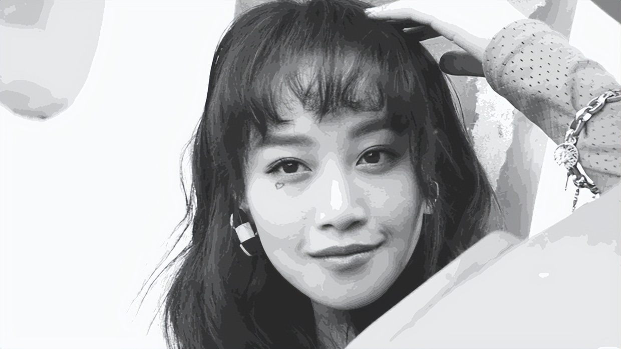 一脸“苦瓜相”却还能演大女主，这8位女星越看越丧，导演咋想的