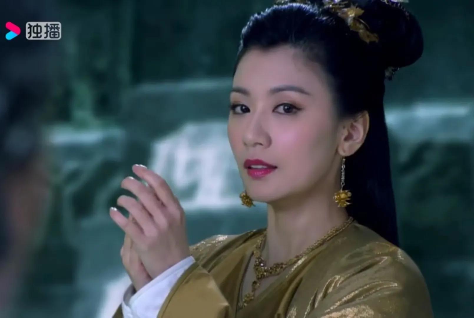 天龙八部名场面，七版李秋水摘面纱，谁容颜绝世，谁让你看了反呕