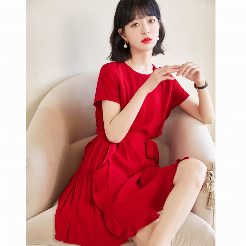 每日一荐：高考第一天穿红衣服，寓意“开门红”