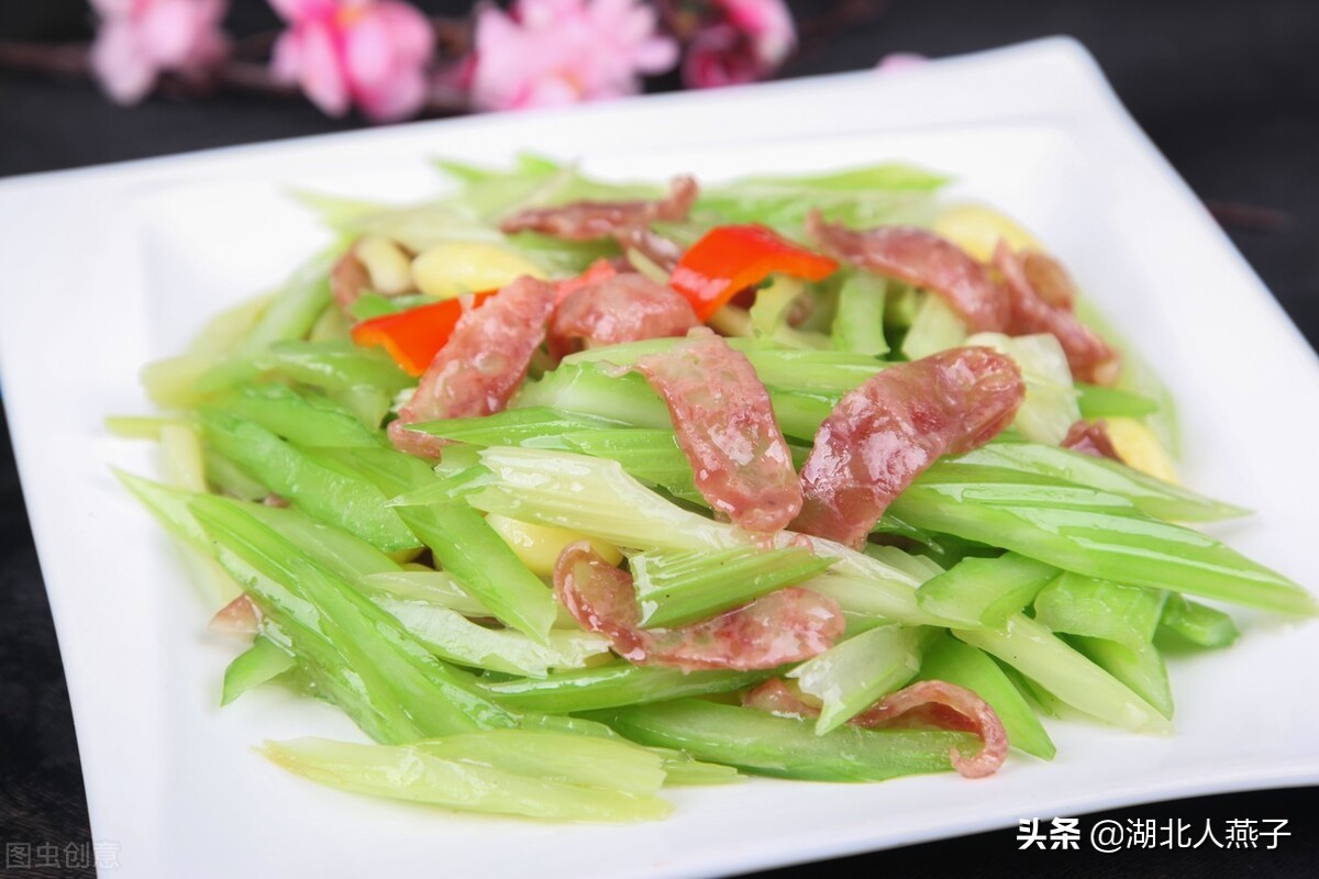 女人想要皮肤白净，要多吃12种“维生素e之王”，不化妆都好看