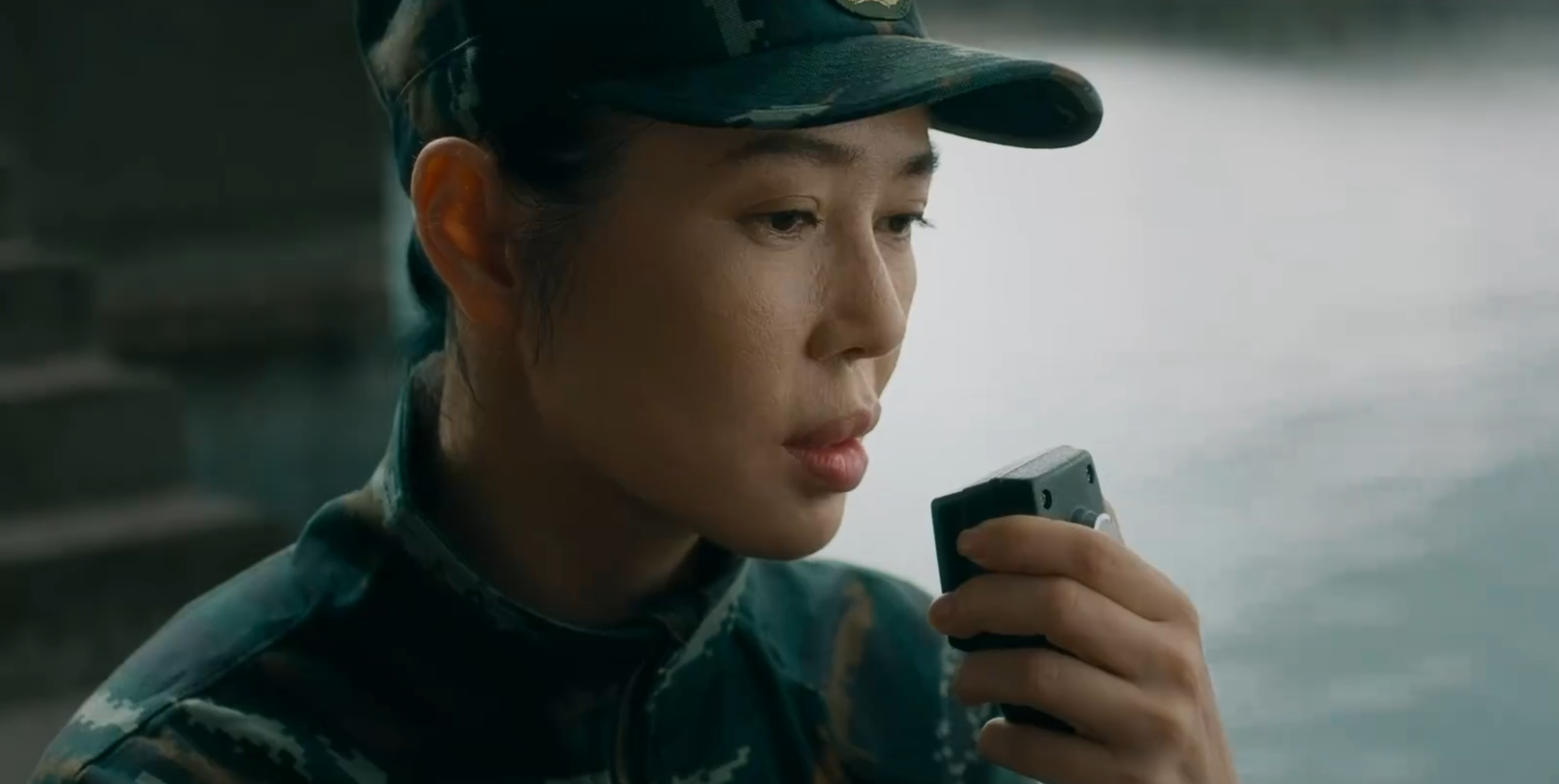 不演《战狼3》，余男先带来一部新片，26天拍完，于荣光演大反派