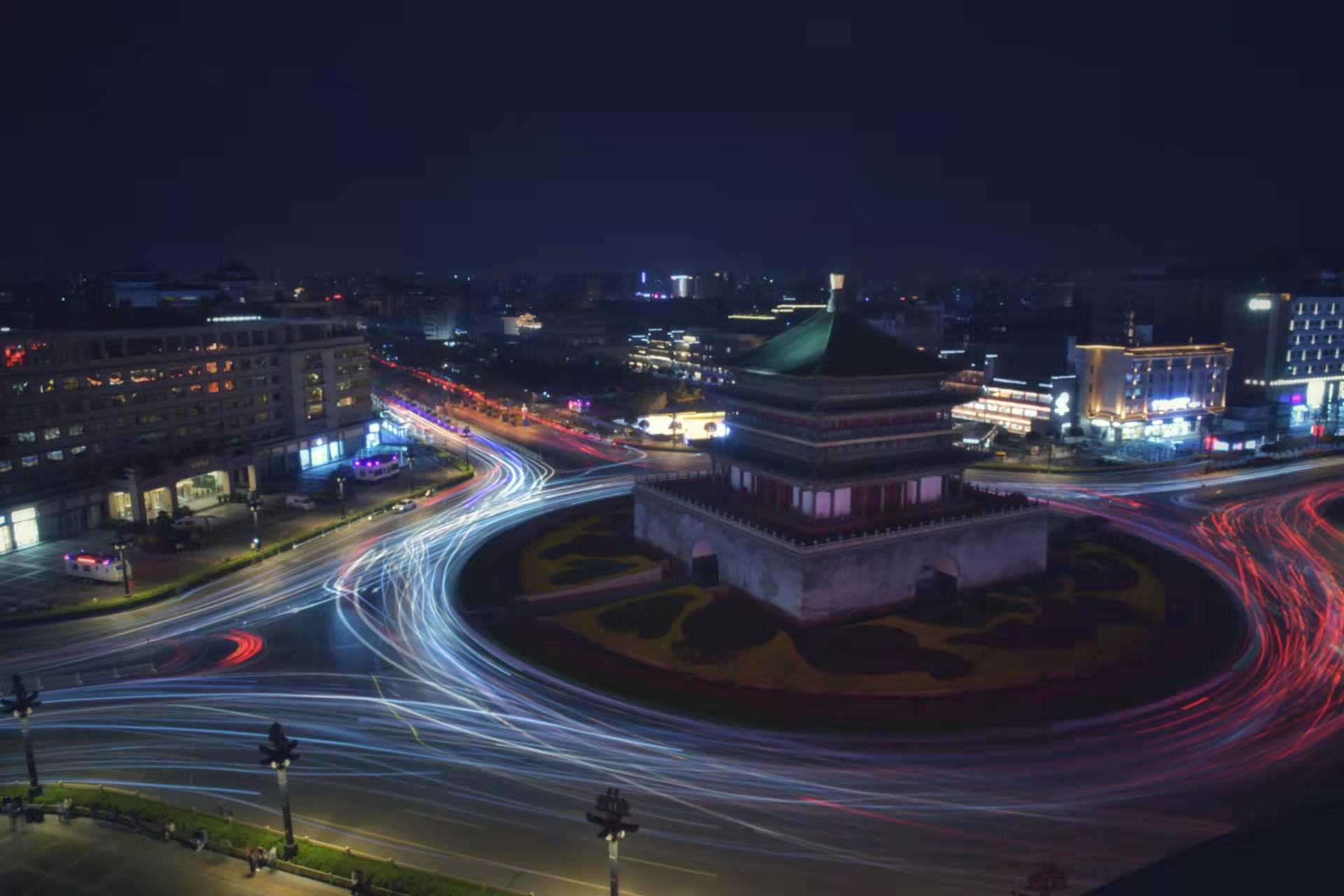 “地球一小时”：西安多个地标建筑“素颜”出镜