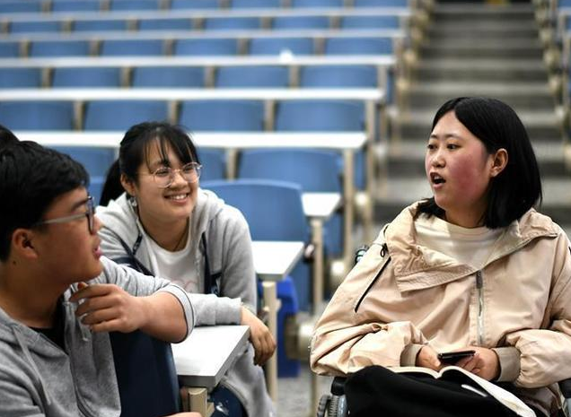 大学生逐渐成为社会“底层”人员，曾经的辉煌不再，是怎么回事？