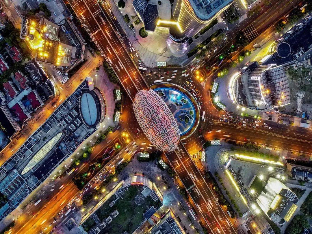 “最美车站”现身，2022上海网红打卡圣地，乘着地铁去旅行...